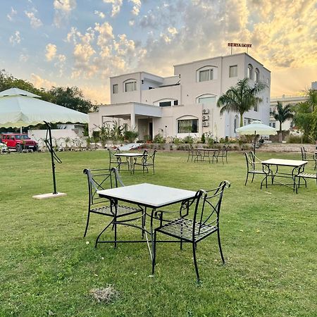 Surya Uday Villa Udaipur Extérieur photo