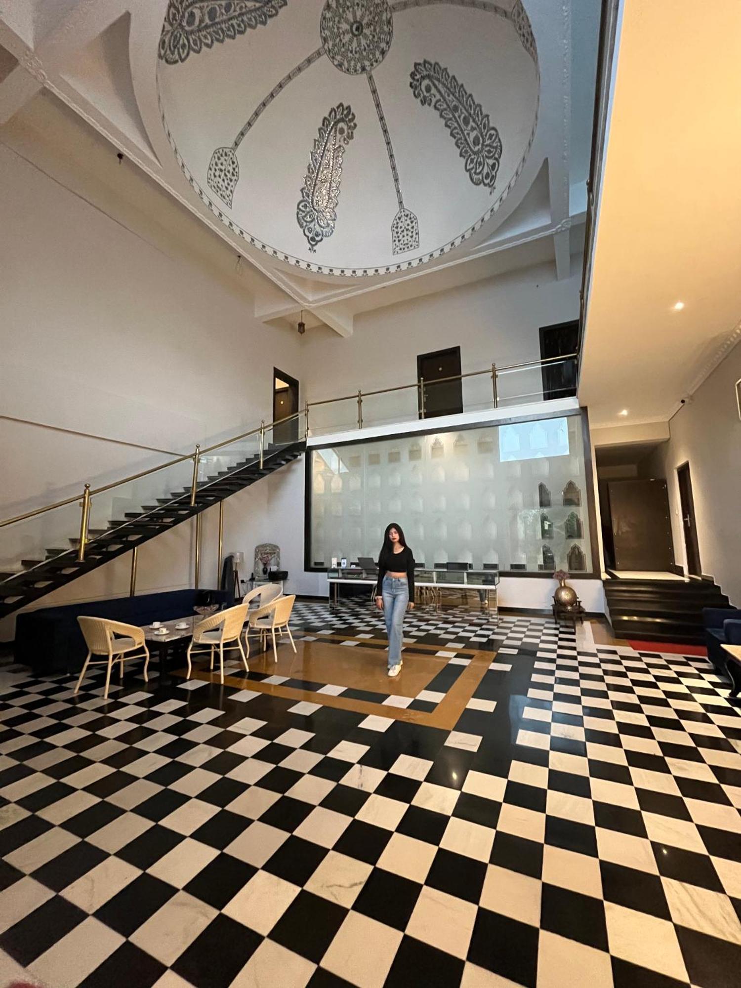 Surya Uday Villa Udaipur Extérieur photo