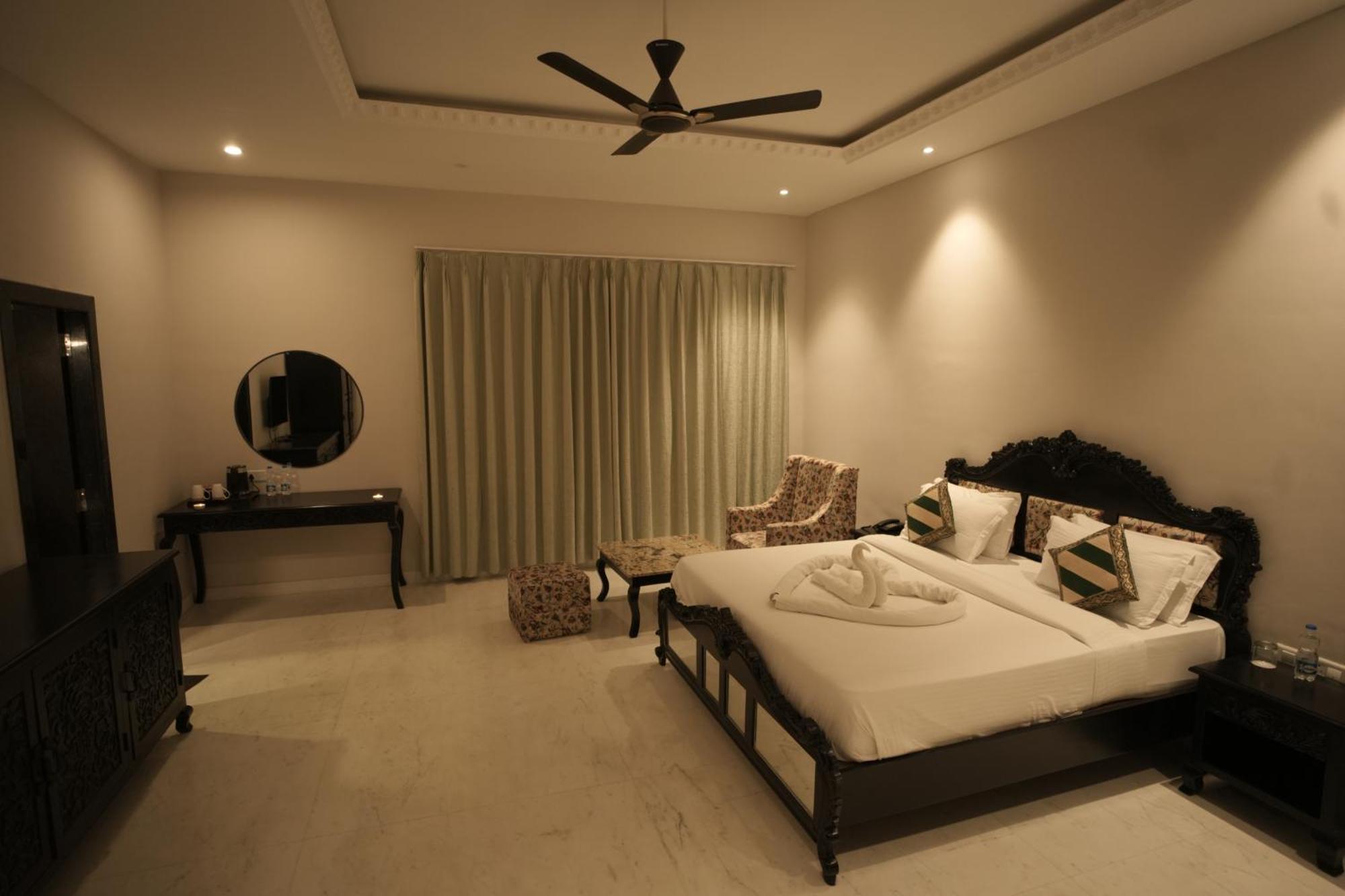 Surya Uday Villa Udaipur Extérieur photo