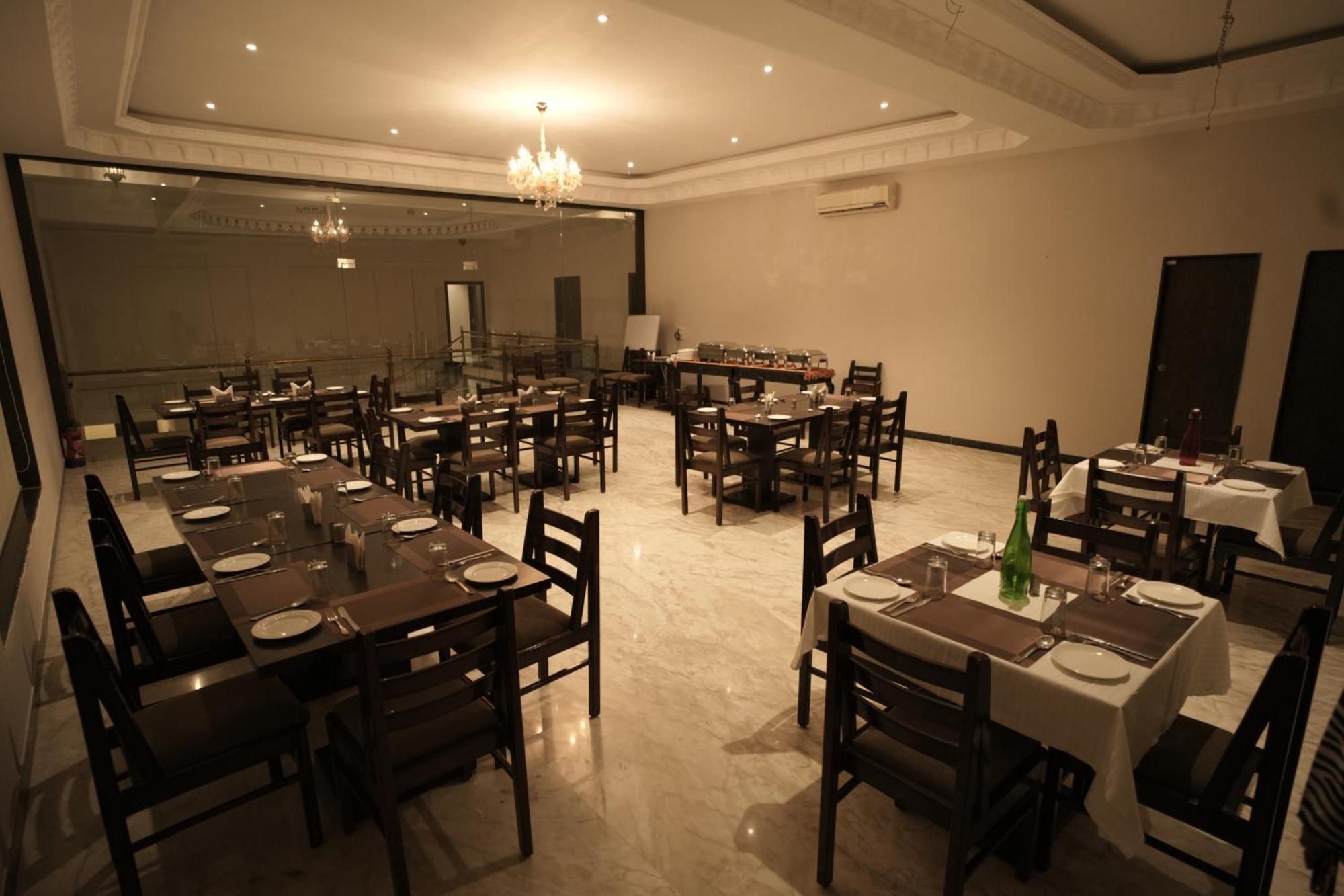 Surya Uday Villa Udaipur Extérieur photo